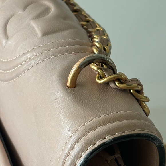 TORY BURCH Fleming Shell Pink Leather Convertible Shoulder Bag $498+ - Picture 4 of 12